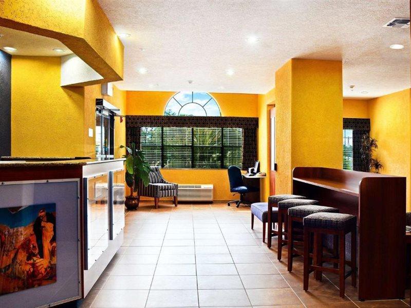 Microtel Inn & Suites By Wyndham New Braunfels I-35 Экстерьер фото